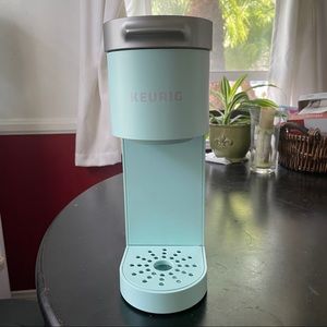 Keurig K-Mini Single-Serve K-Cup Pod Coffee Maker